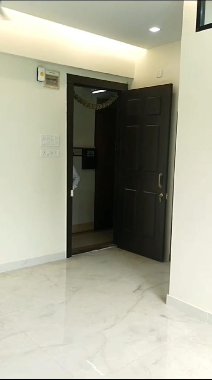 1 BHK Apartment For Sale in Colaba 