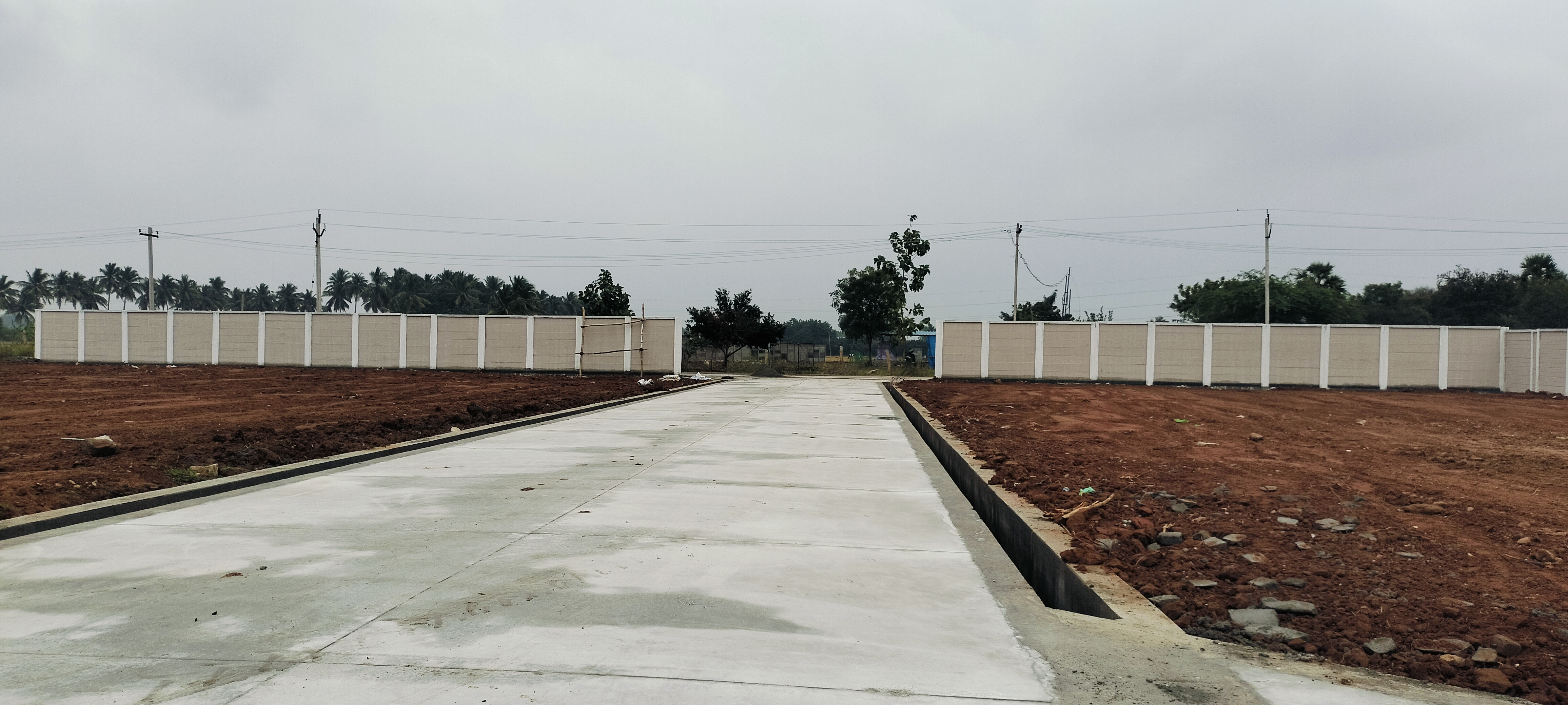 Plot For Sale in Vsj Superb Avenue 