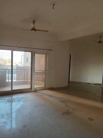 Room in 3 BHK Apartment at Ramprastha Awho, Sector 95 – for Rent