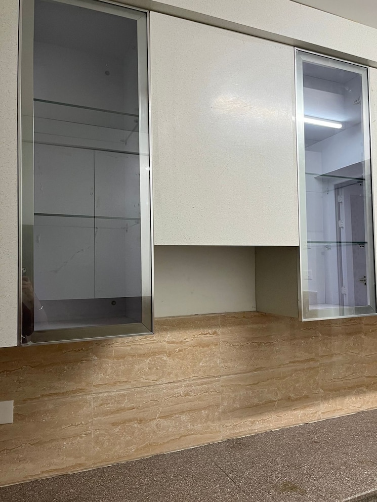 Room, bptp-park-81 3 Bedroom 250 Sq.Yd. Builder Floor In Sector 81 Faridabad 8127750