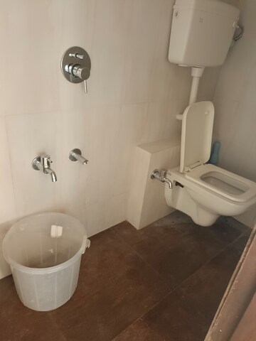 Bathroom in 4 BHK Apartment at Mahim West – for Rent