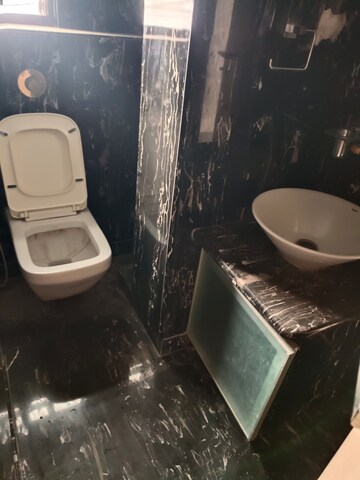 Bathroom in 4 BHK Apartment at Mahim West – for Rent