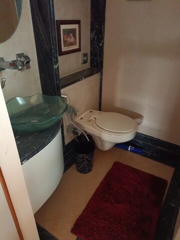 Bathroom in 4 BHK Apartment at Mahim West – for Rent