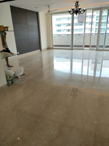 Living Room in 5 BHK Apartment at Salcon The Verandas, Sector 54 – for Rent