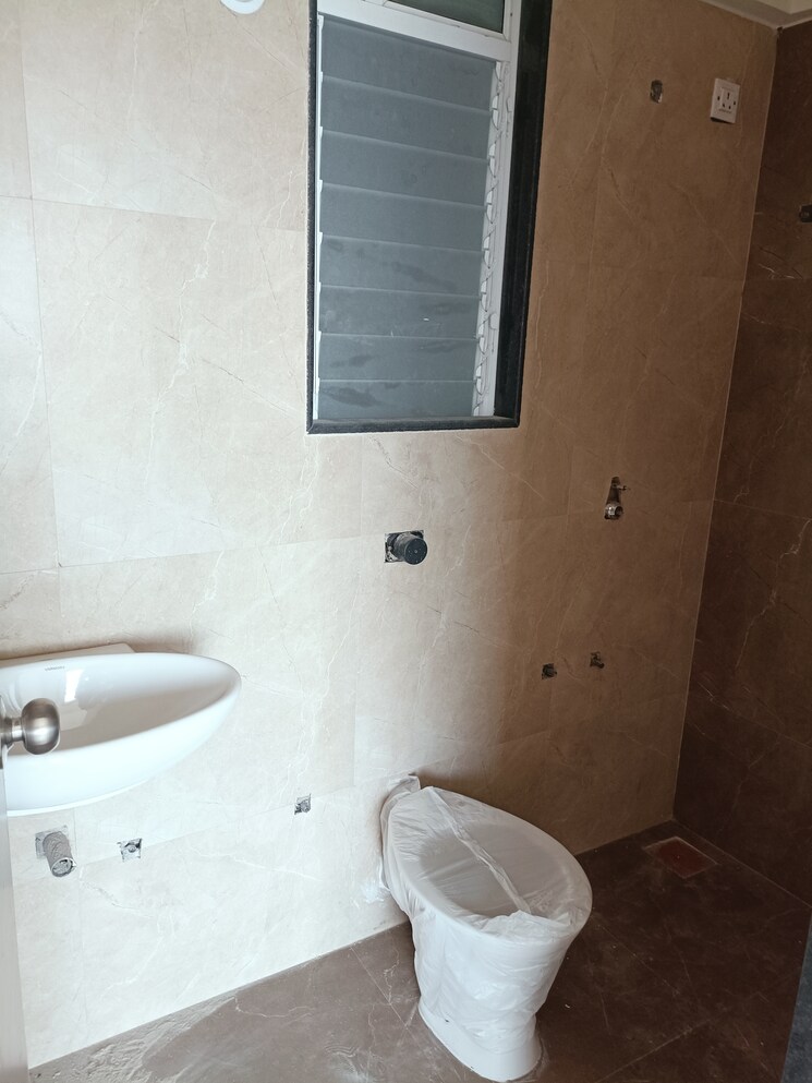 Bathroom, mahavir-kalpavruksha 1 Bedroom 490 Sq.Ft. Apartment In Ghodbunder Road Thane 8128025