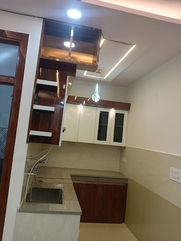 2 BHK Builder Floor For Rent in Dwarka Mor Delhi  8128142