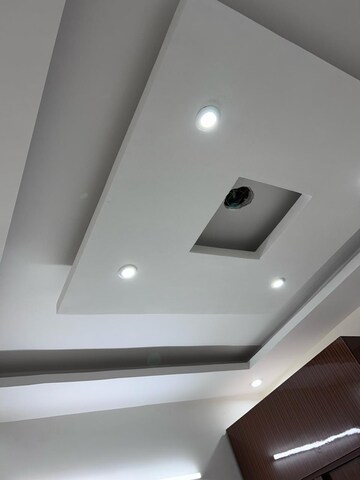 Furnished Amenities in 4 BHK Builder Floor at Prashant Vihar – for Rent