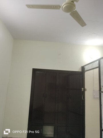 Furnished Amenities in  Pg at Mansarovar – for Rent