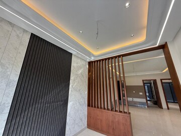 Room in 6+ BHK Independent House at Patiala Road – for Sale