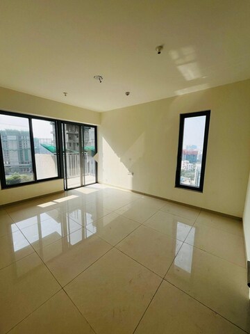 Room in 3 BHK Apartment at Kalpataru Jade Residences, Baner – for Rent