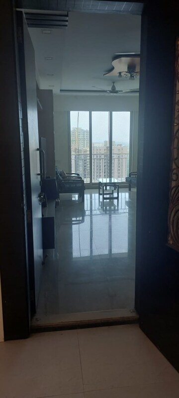 2 BHK Apartment For Rent in Lodha Splendora, Ghodbunder Road