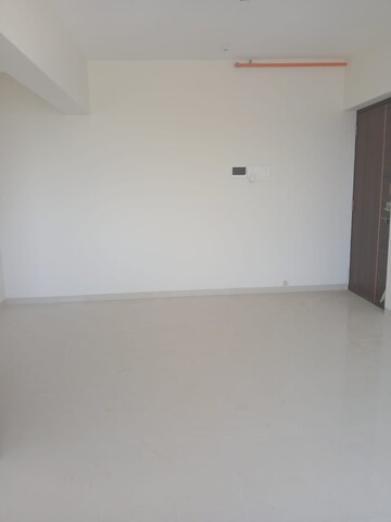 Room in 1 BHK Apartment at Bhoomi Samarth, Goregaon East – for Rent