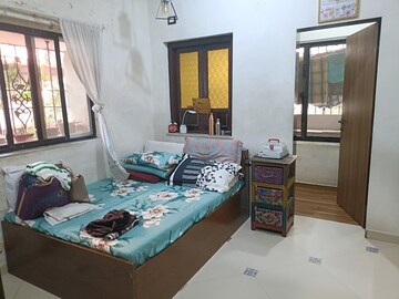Bedroom in 2 BHK Apartment at Bandra West – for Rent