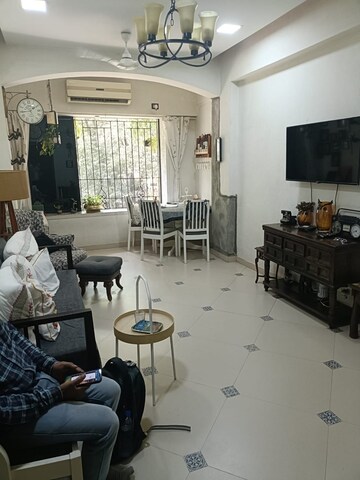 2 BHK Apartment For Rent in Bandra West