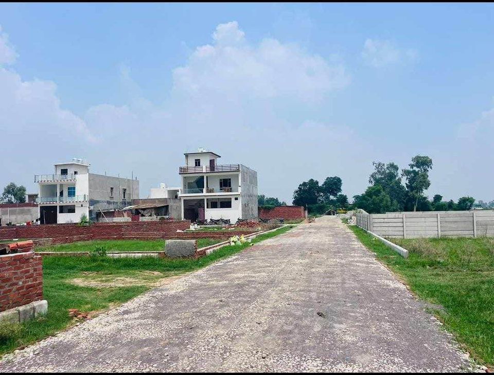 Plot For Sale in Jewar Airport Road Khurja