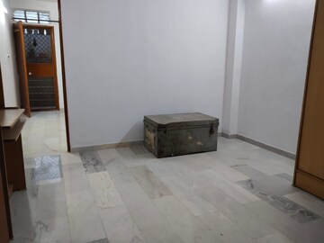 Room in 1 RK Builder Floor at Saket – for Rent