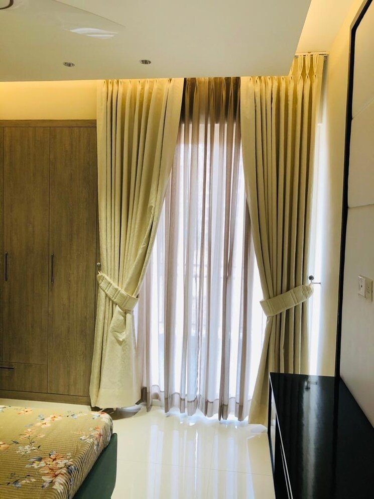 Master Bedroom, malwa-escon-primera 3 Bedroom 2050 Sq.Ft. Apartment In International Airport Road Zirakpur 8128406