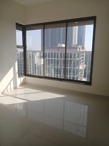 Room in 1 BHK Apartment at Bhoomi Samarth, Goregaon East – for Rent