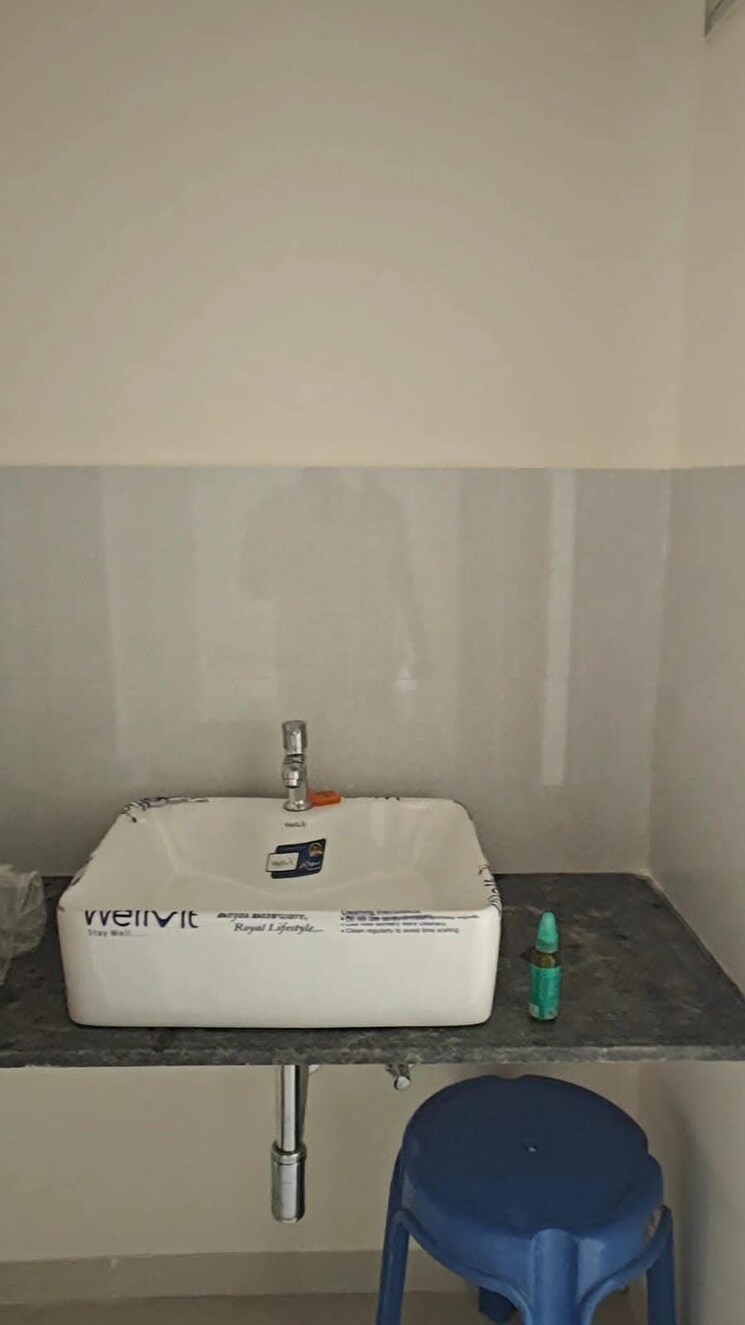 Bathroom, dhanori 2 Bedroom 700 Sq.Ft. Builder Floor In Dhanori Pune 8128401