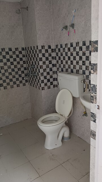 Bathroom in 2 BHK Apartment at Signature Global Synera, Sector 81 – for Rent