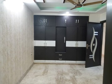 Kitchen in 3 BHK Builder Floor at Paschim Vihar – for Rent