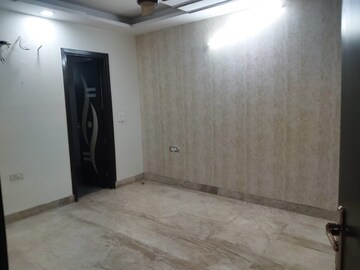 Master Bedroom in 3 BHK Builder Floor at Paschim Vihar – for Rent