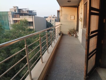 Balcony in 3 BHK Builder Floor at Paschim Vihar – for Rent