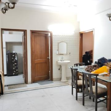 Living Room in 3 BHK Builder Floor at Sector 21 – for Rent