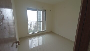 Room in 3 BHK Apartment at Godrej Nest Kandivali, Kandivali East – for Sale