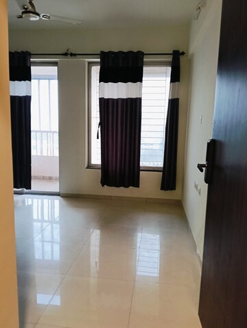 Room in 1 BHK Apartment at Jhamtani Vision Ace Phase 1, Tathawade – for Rent