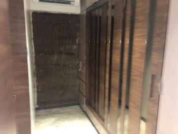 Building Lobby in 6 BHK Apartment at Market Yard – for Sale