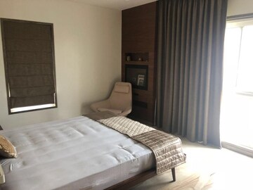 Bedroom in 6 BHK Apartment at Market Yard – for Sale
