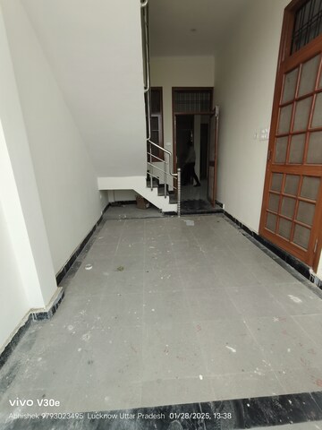 Parking in 2 BHK Independent House at Jankipuram Extension – for Sale