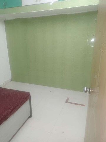 Room in 3 BHK Apartment at Mahape – for Rent