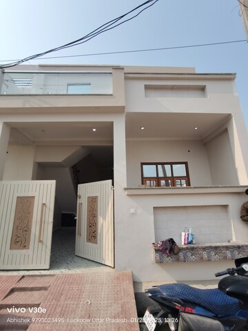 2 BHK Independent House For Sale in Jankipuram Extension