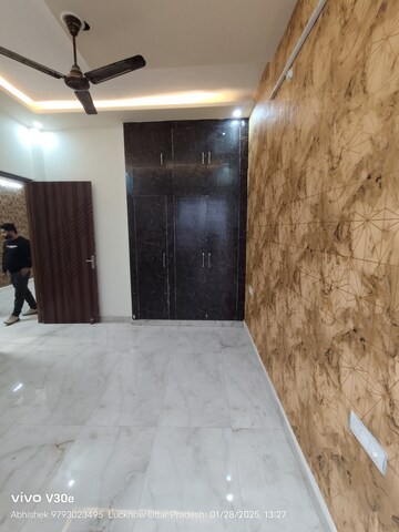 Bedroom in 2 BHK Independent House at Jankipuram Extension – for Sale