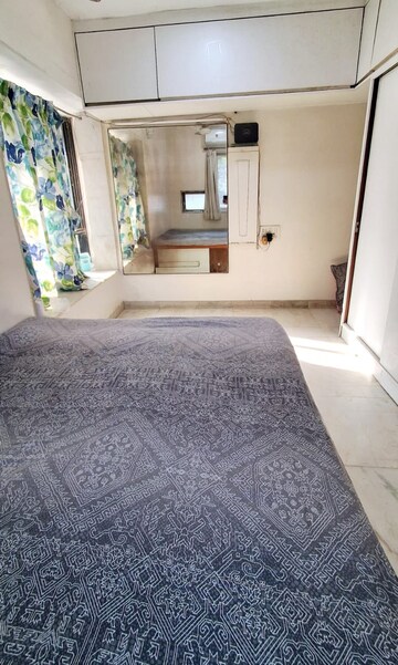 Bedroom in 1 BHK Apartment at Dadar West – for Rent