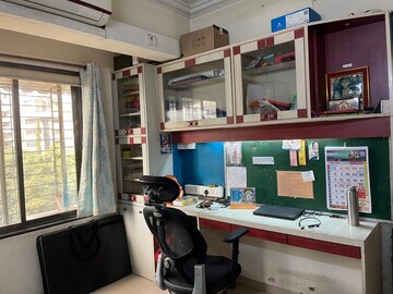 Study Room in 2 BHK Apartment at Sector 16 Sanpada – for Sale