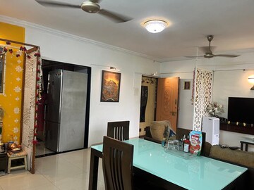 Living Room in 2 BHK Apartment at Sector 16 Sanpada – for Sale