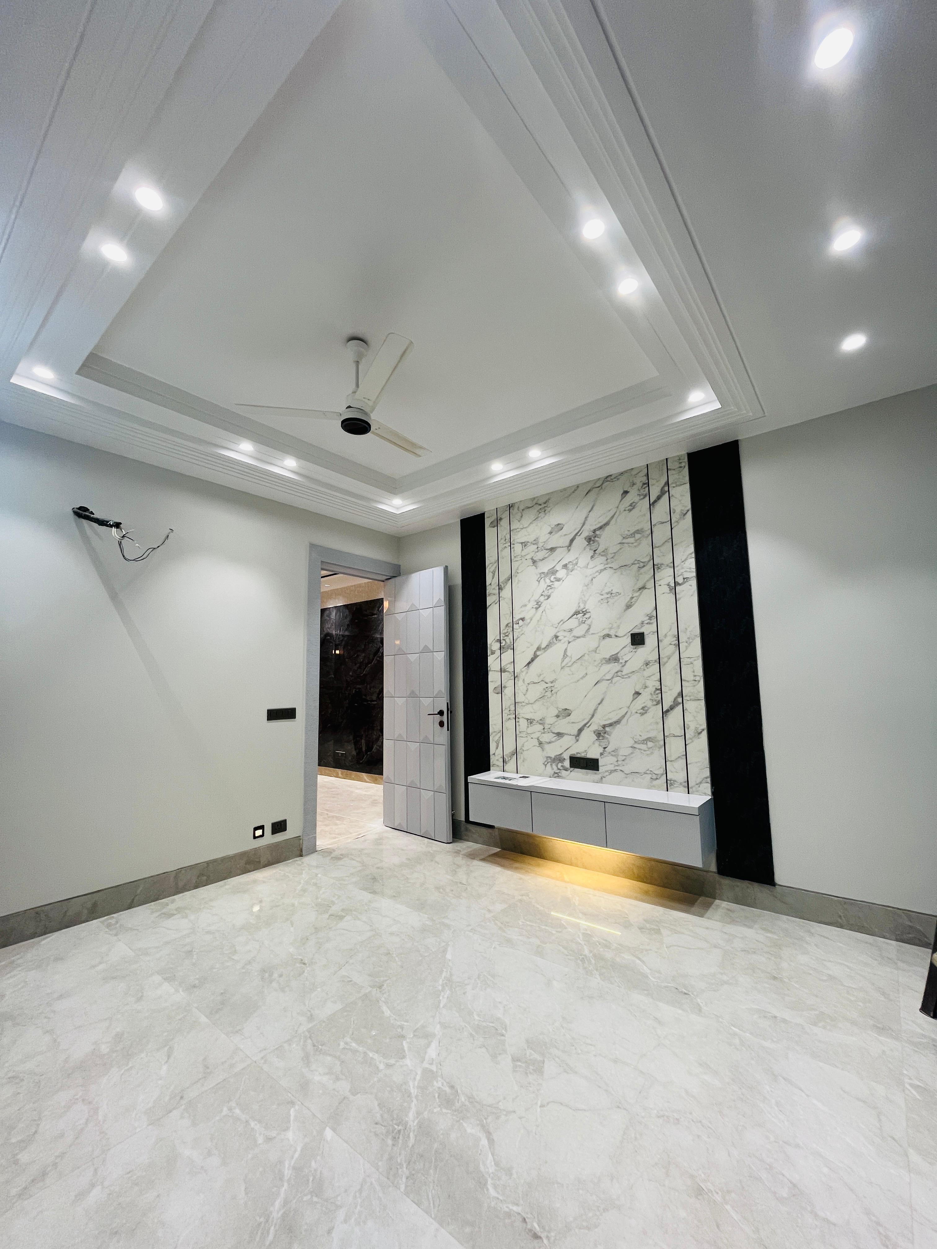 3 BHK + Pooja Room,Servant Room Builder Floor For Sale in Kohli One Malibu Town