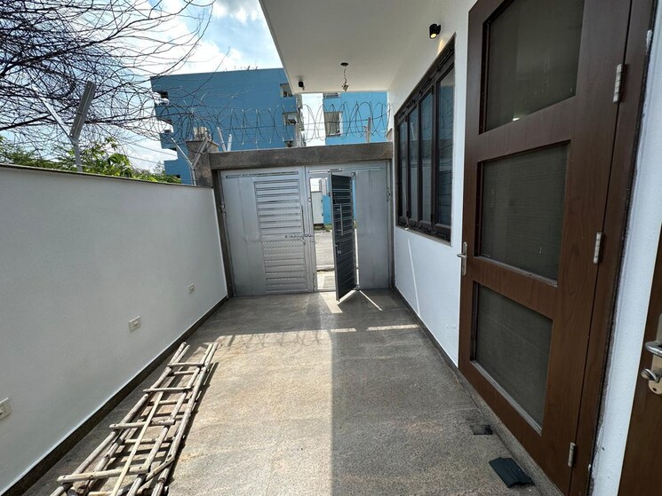 Balcony, bptp-amstoria 3 Bedroom 206 Sq.Yd. Independent House In Sector 102 Gurgaon 8128884