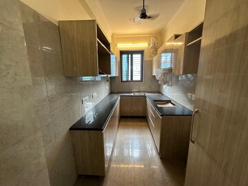 Kitchen in 3 BHK Independent House at BPTP Amstoria, Sector 102 – for Sale