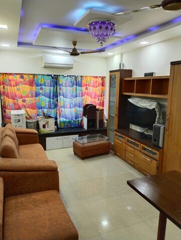 Living Room in 2 BHK Apartment at Vashi – for Rent