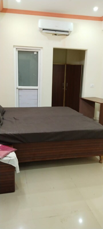 Room in  Pg at Sector 22 – for Rent