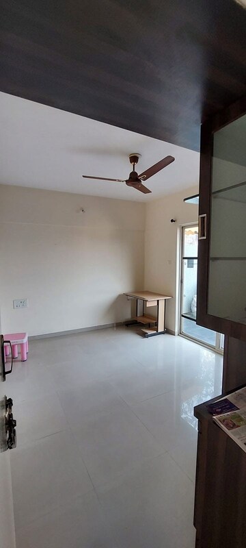 Room in 1 BHK Apartment at Brookside Apartment, Kalas – for Rent