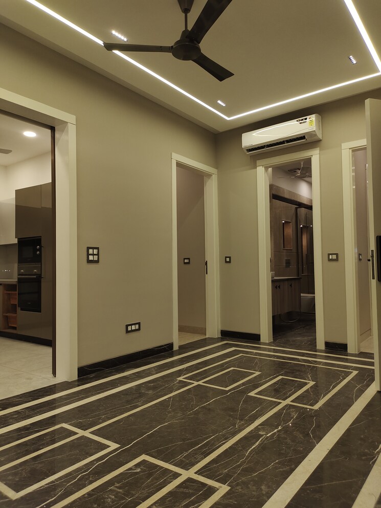 Kitchen, kalkaji 3 Bedroom 2000 Sq.Ft. Builder Floor In Kalkaji Delhi 8129039