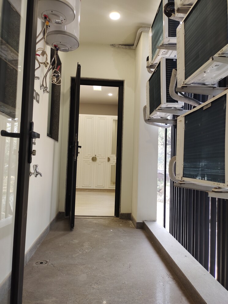 Kitchen, kalkaji 3 Bedroom 2000 Sq.Ft. Builder Floor In Kalkaji Delhi 8129039