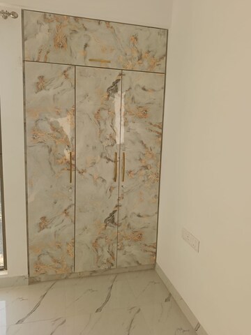 Furnished Amenities in 2 BHK Apartment at Raymond Ten X Era, Pokhran Road No 1 – for Rent