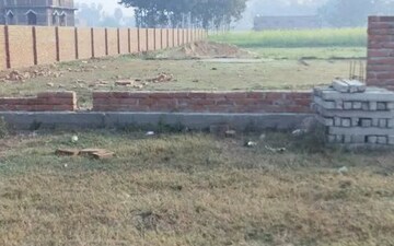 Plot For Sale in Sector 82