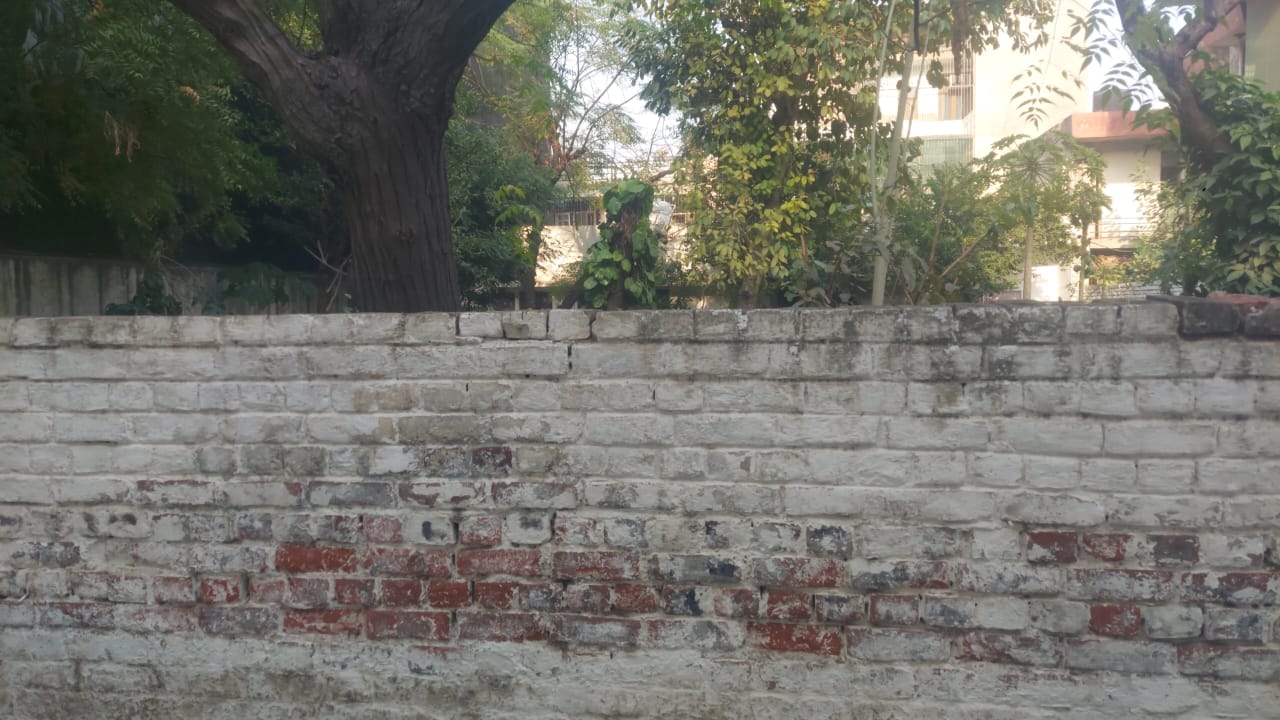 Plot For Sale in Radisson Hotel Jewar Road